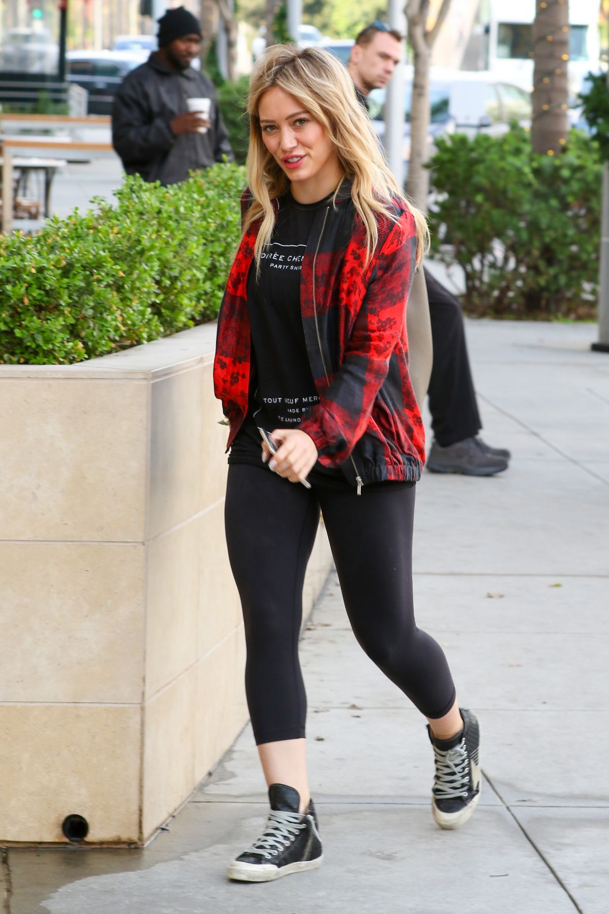 Hilary Duff In Tights Out And About In Beverly Hills Hawtcelebs 