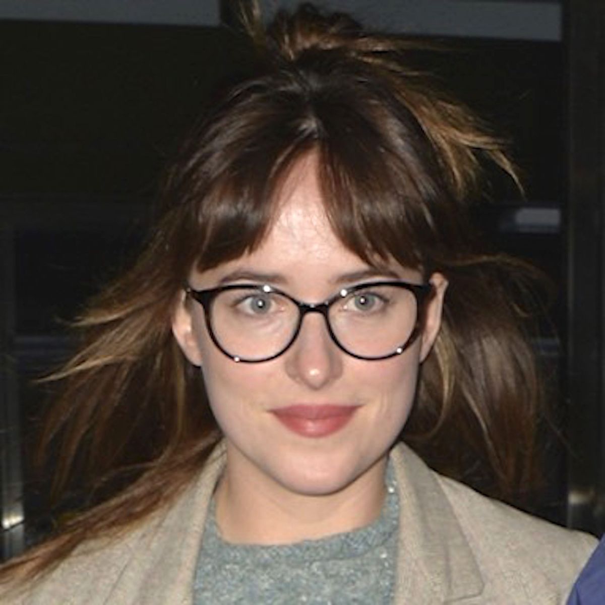 Dakota Johnson Arrives At Jfk International Airport In New York Hawtcelebs 