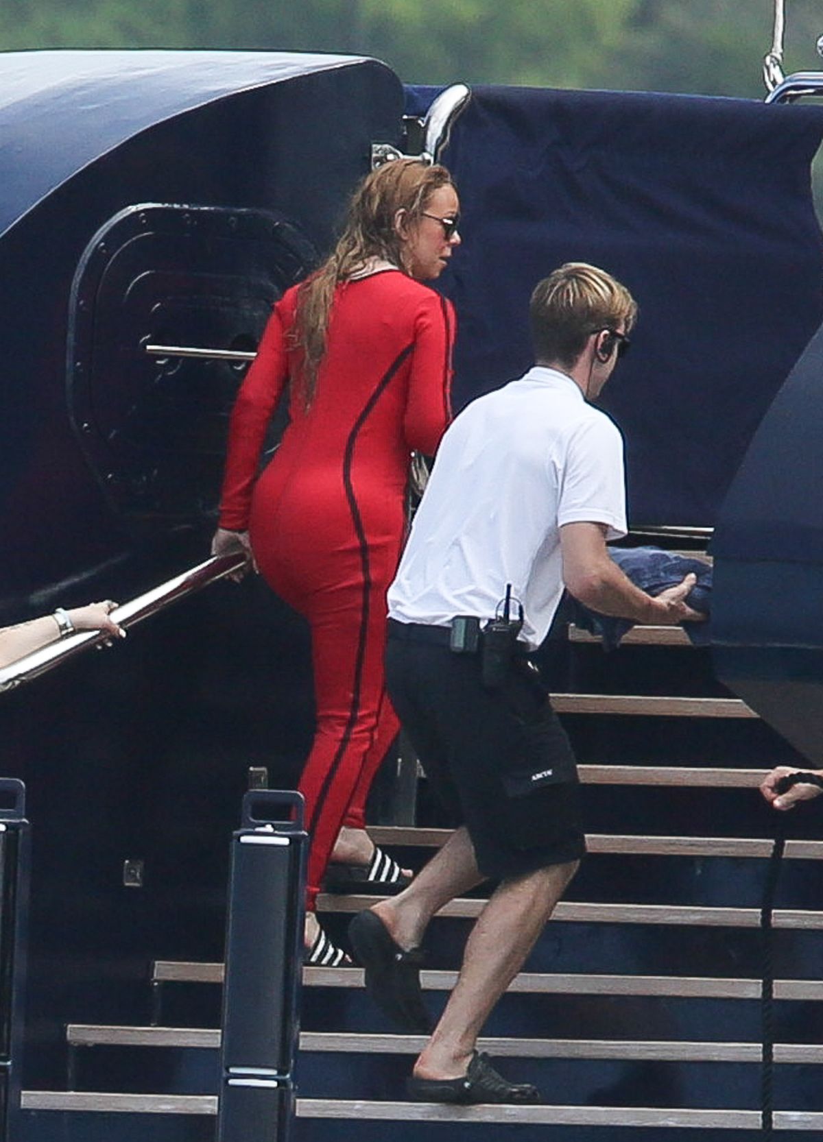 Mariah Carey In Wetsuit At A Boat In Caribbean 01062016 Hawtcelebs 