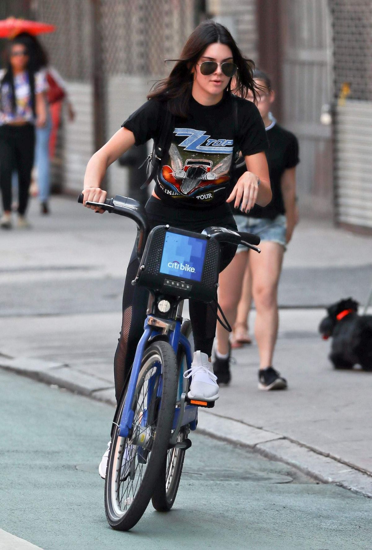 Kendall Jenner Riding A Bike Out In New York 07242016 Hawtcelebs 