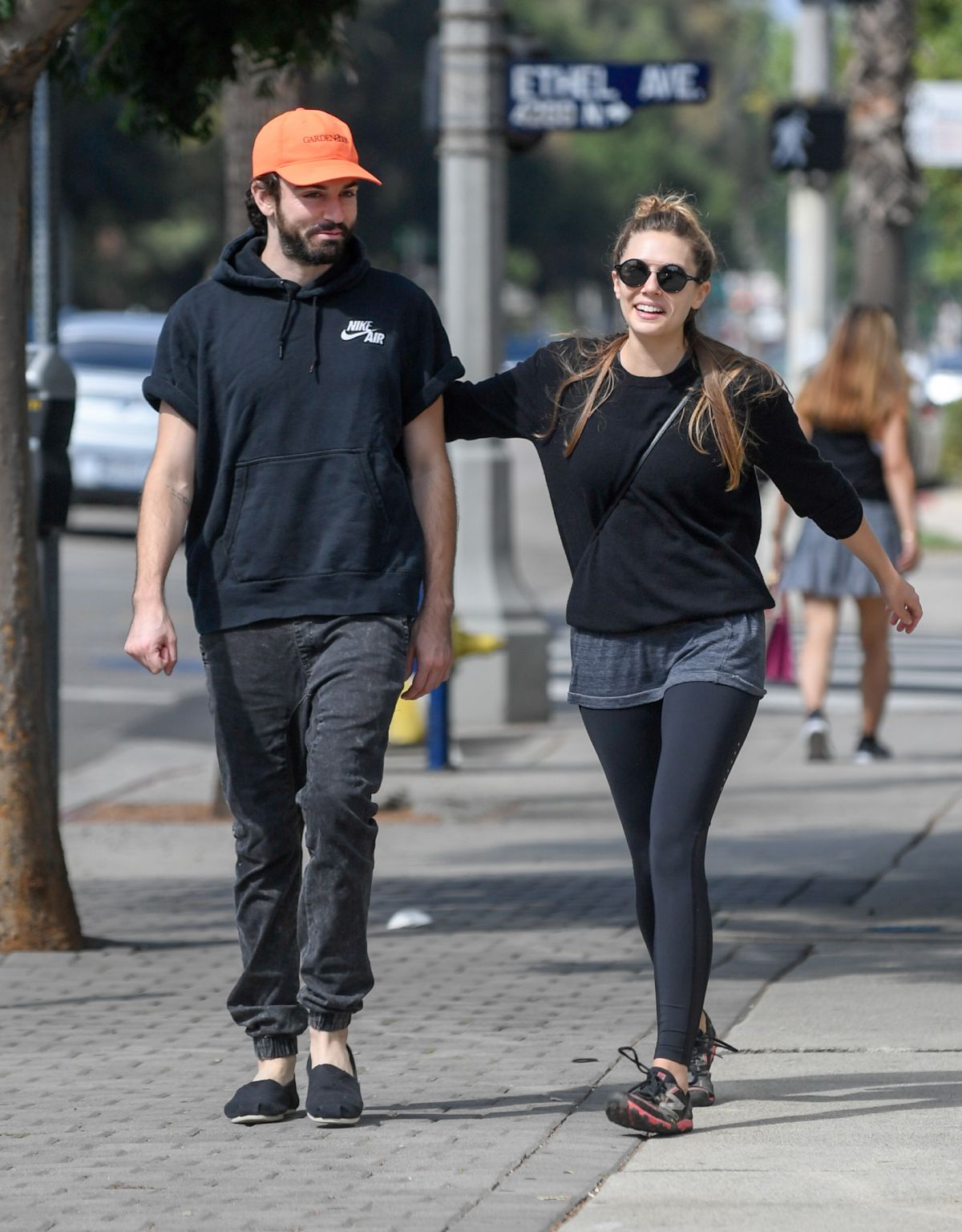 Elizabeth Olsen And Robbie Arnett Out In Los Angeles 10032017 Hawtcelebs 8734