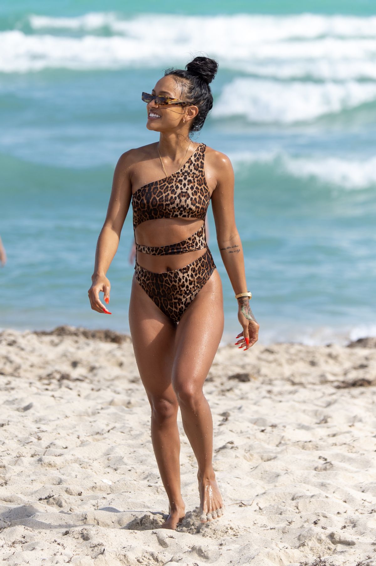 KARRUECHE TRAN In Bikini On The Beach In Miami HawtCelebs
