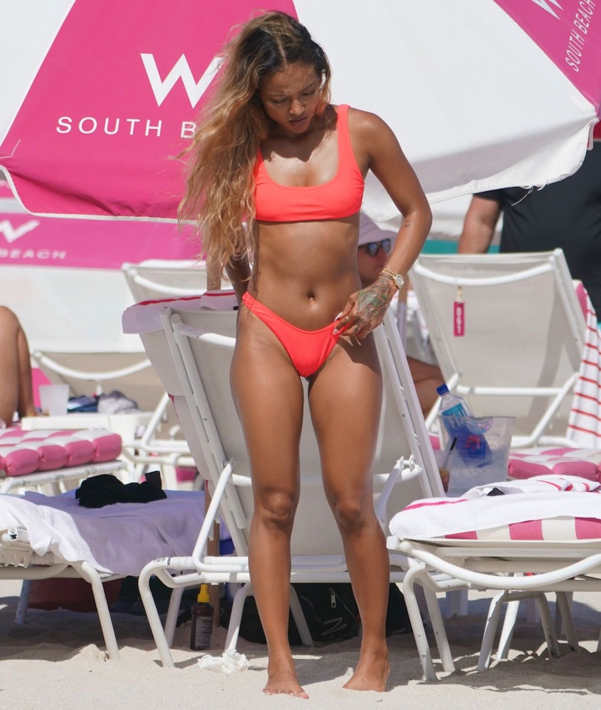 Karrueche Tran In Bikini At A Beach In Miami Hawtcelebs