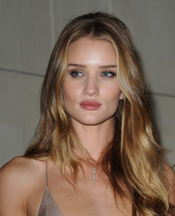 Rosie Huntington-Whiteley Arrives at Burberry Body Launch in Beverly ...
