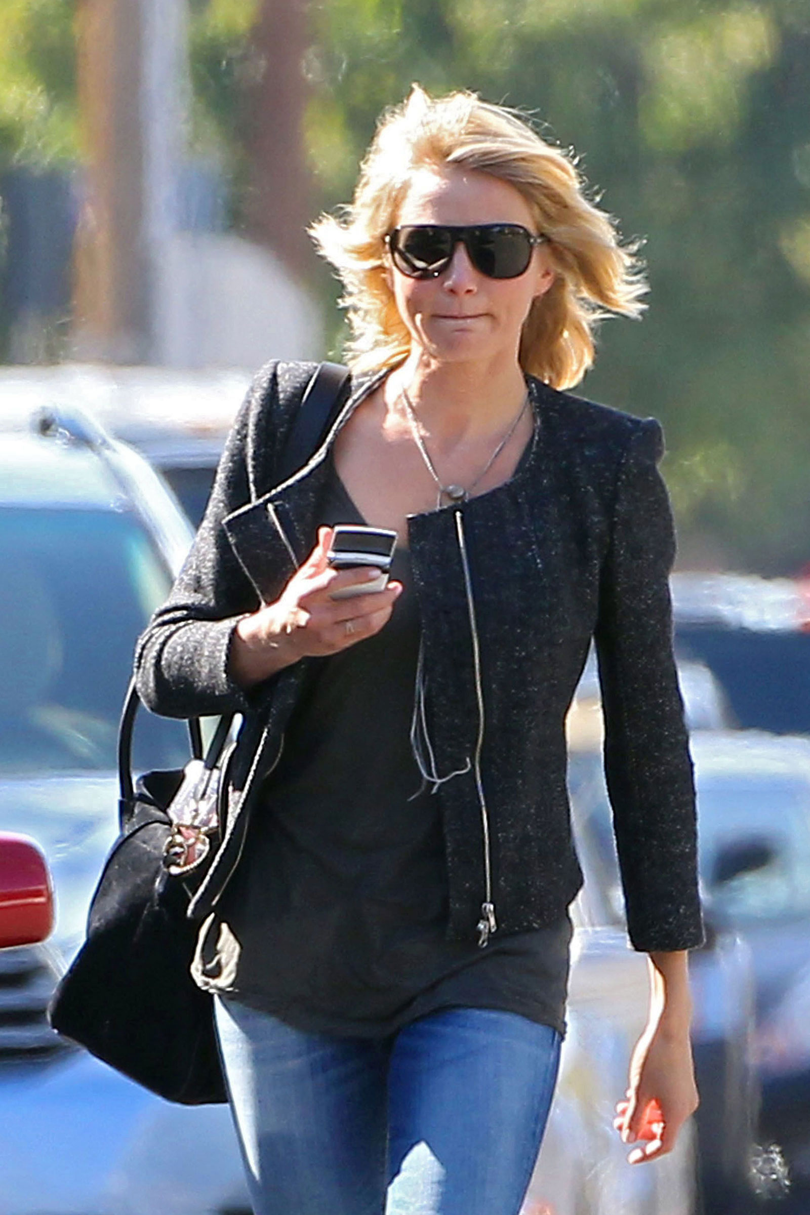 Cameron Diaz in Jeans Out and About in Los Anhgeles – HawtCelebs