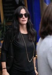 Courteney Cox – Shopping Candid in West Hollywood – HawtCelebs
