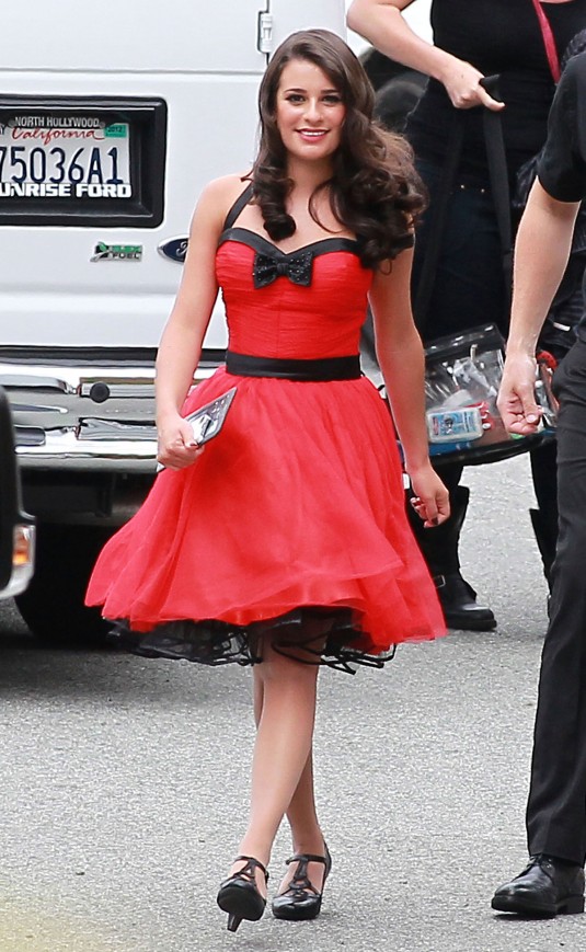Lea Michele At The Set Of Glee In Los Angeles Hawtcelebs 