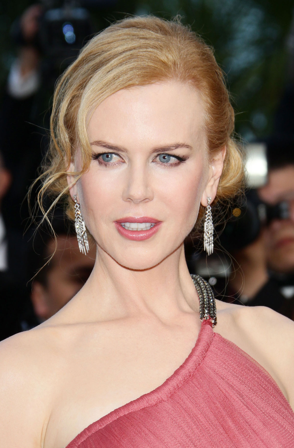 Nicole Kidman At NYC Premiere Of Expats Page 3 Blogs & Forums