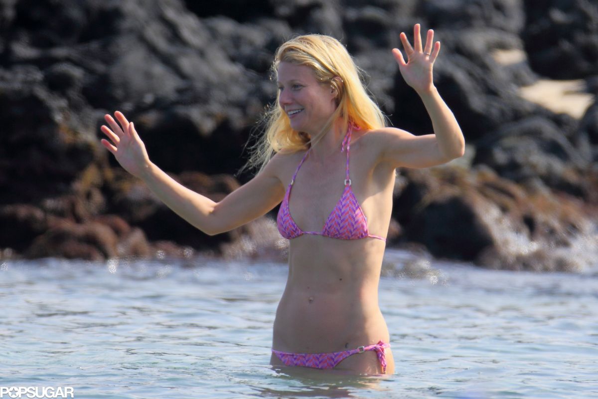 Gwyneth Paltrow In Bikini At A Beach In Hawaii Hawtcelebs