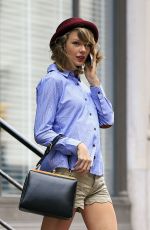 TAYLOR SWIFT Out in New York 2304