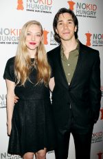 AMANDA SEYFRIED at Share Our Strength