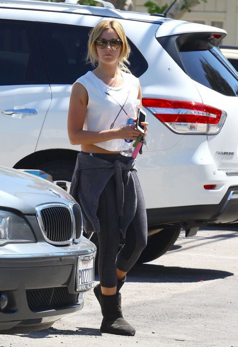ASHLEY TISDALE Leaves a Yoga Class in Studio City – HawtCelebs