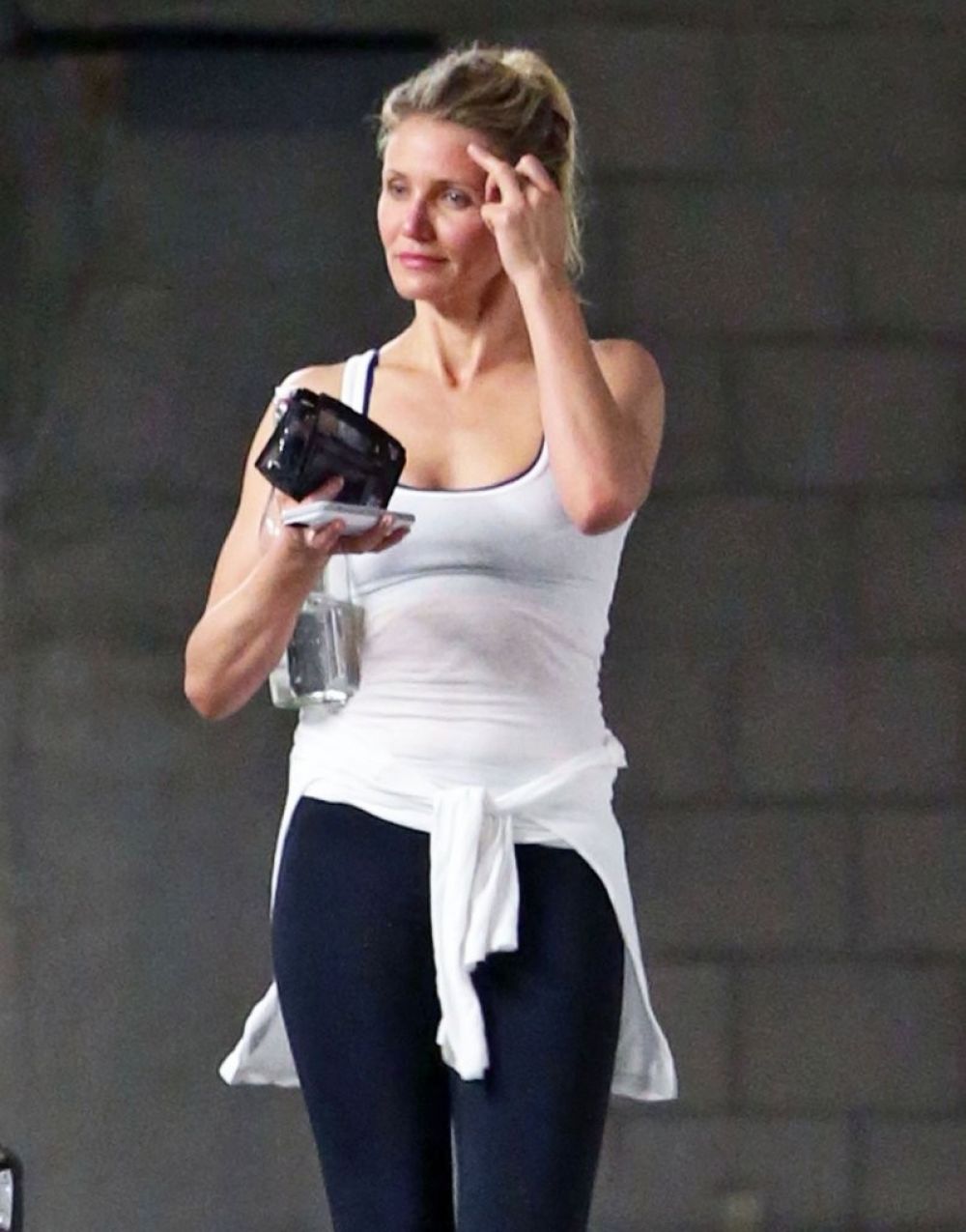 CAMERON DIAZ in Tights Leaves the Gym in West Hollywood – HawtCelebs