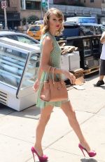 TAYLOR SWIFT Out and About in New York 2207