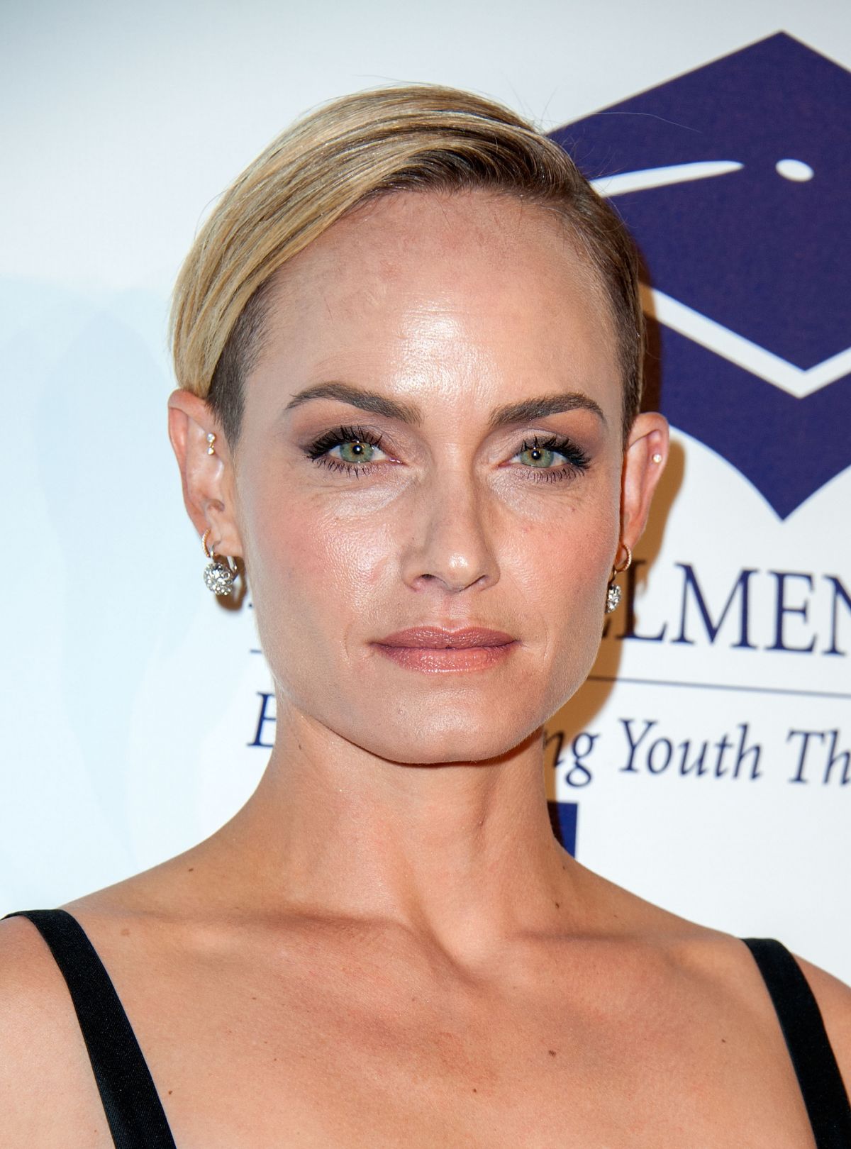 AMBER VALLETTA at 20th Annual Fulfillment Fund Stars Benefit Gala in ...
