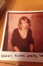 TAYLOR SWIFT - 1989 Album Polaroids