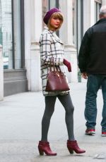TAYLOR SWIFT Out and About in New York 1912