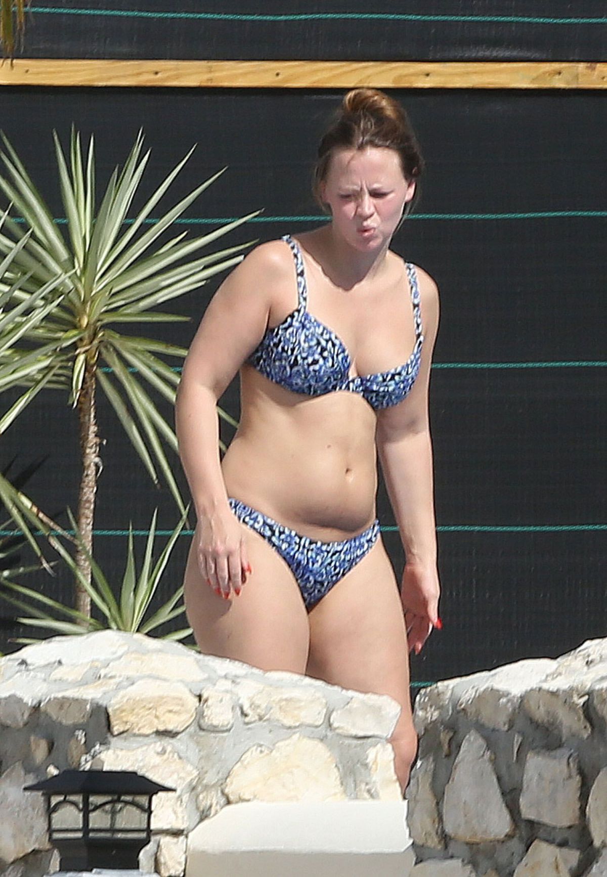 Kimberley Walsh In Bikini At Pool In Caribbean Hawtcelebs 