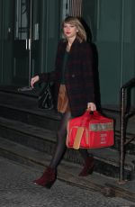 TAYLOR SWIFT Leaves Her New York