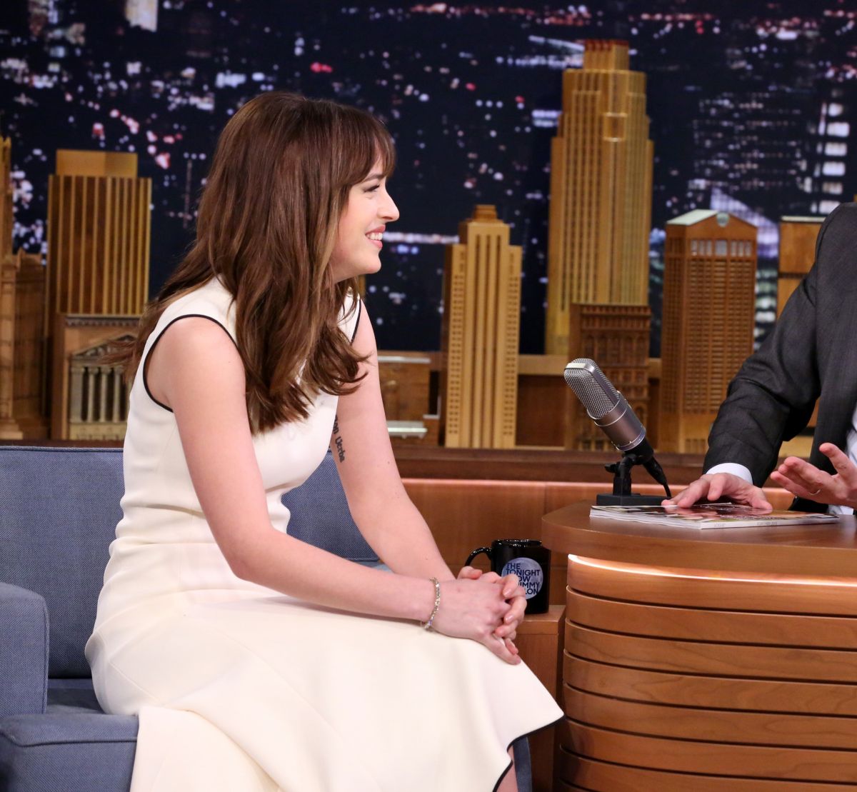 Dakota Johnson At The Tonight Show Starring Jimmy Fallon In New York Hawtcelebs 