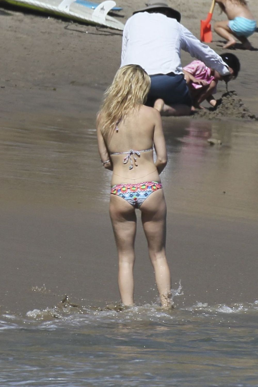 Kate Hudson In Bikini At A Beach In Malibu Hawtcelebs 