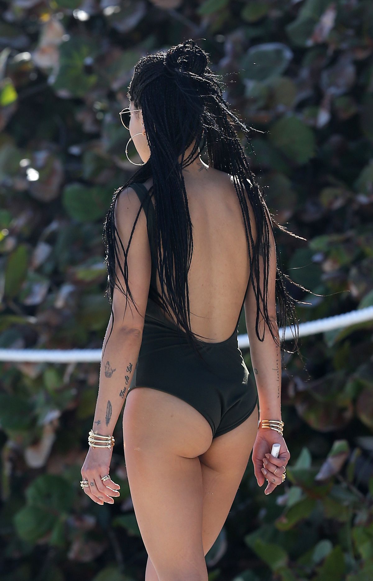 Zoe Kravitz In Swimsuit At A Beach In Miami Hawtcelebs