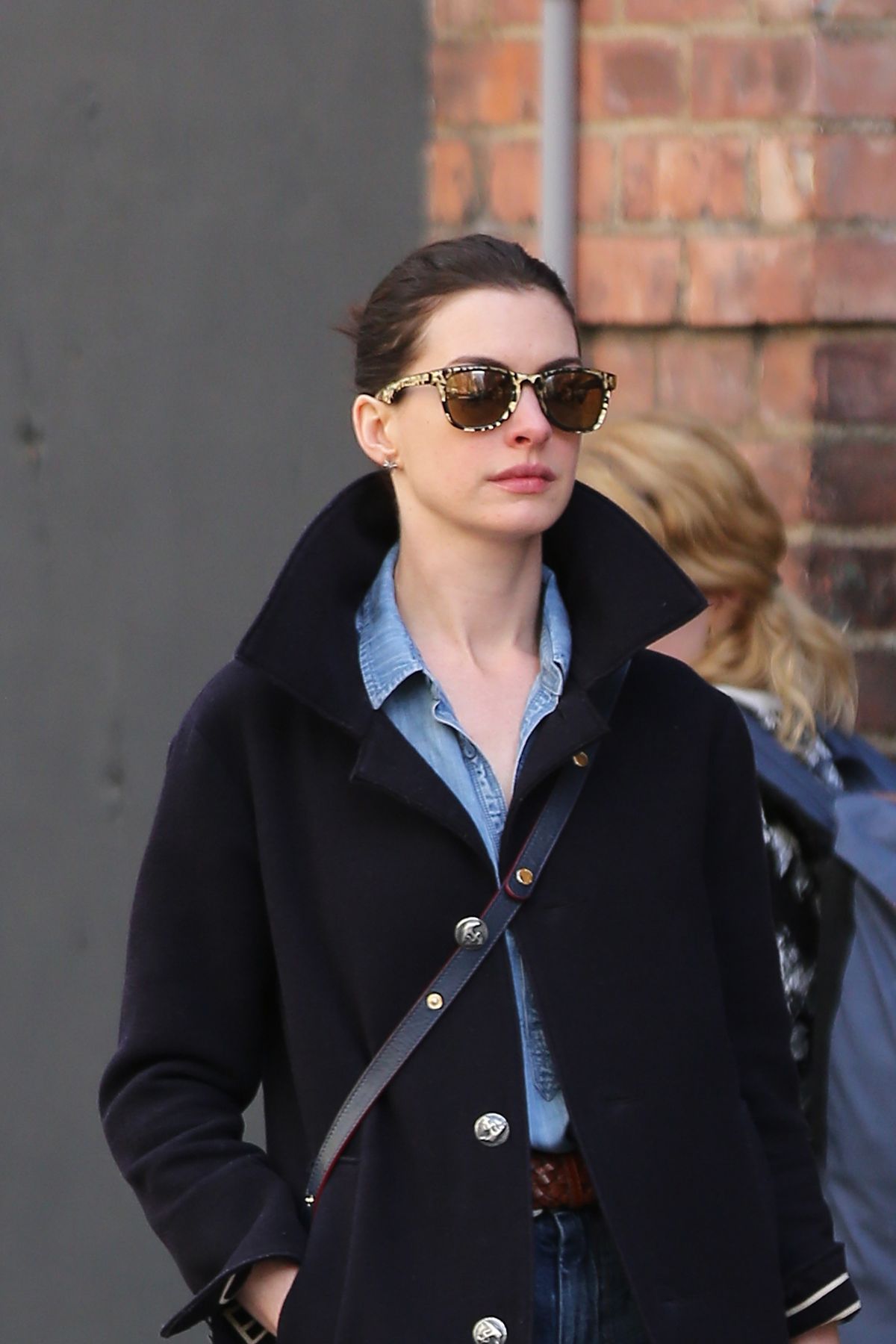 ANNE HATHAWAY Out in New York 04/25/2015 – HawtCelebs