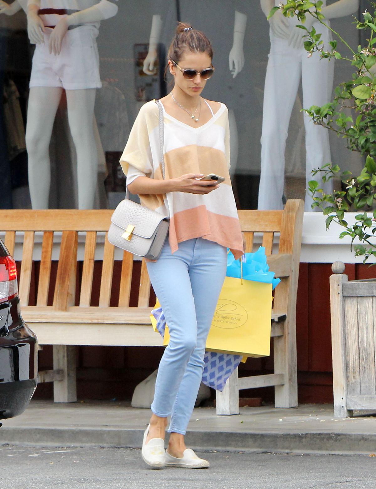ALESSANDRA AMBROSIO Leaves Brentwood Country Mart in Brentwood 06/11 ...