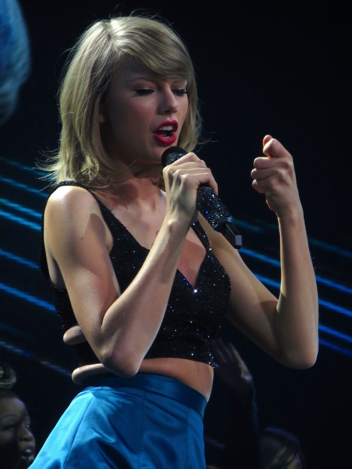 TAYLOR SWIFT Performs at 1989 World Tour in Glasgow HawtCelebs