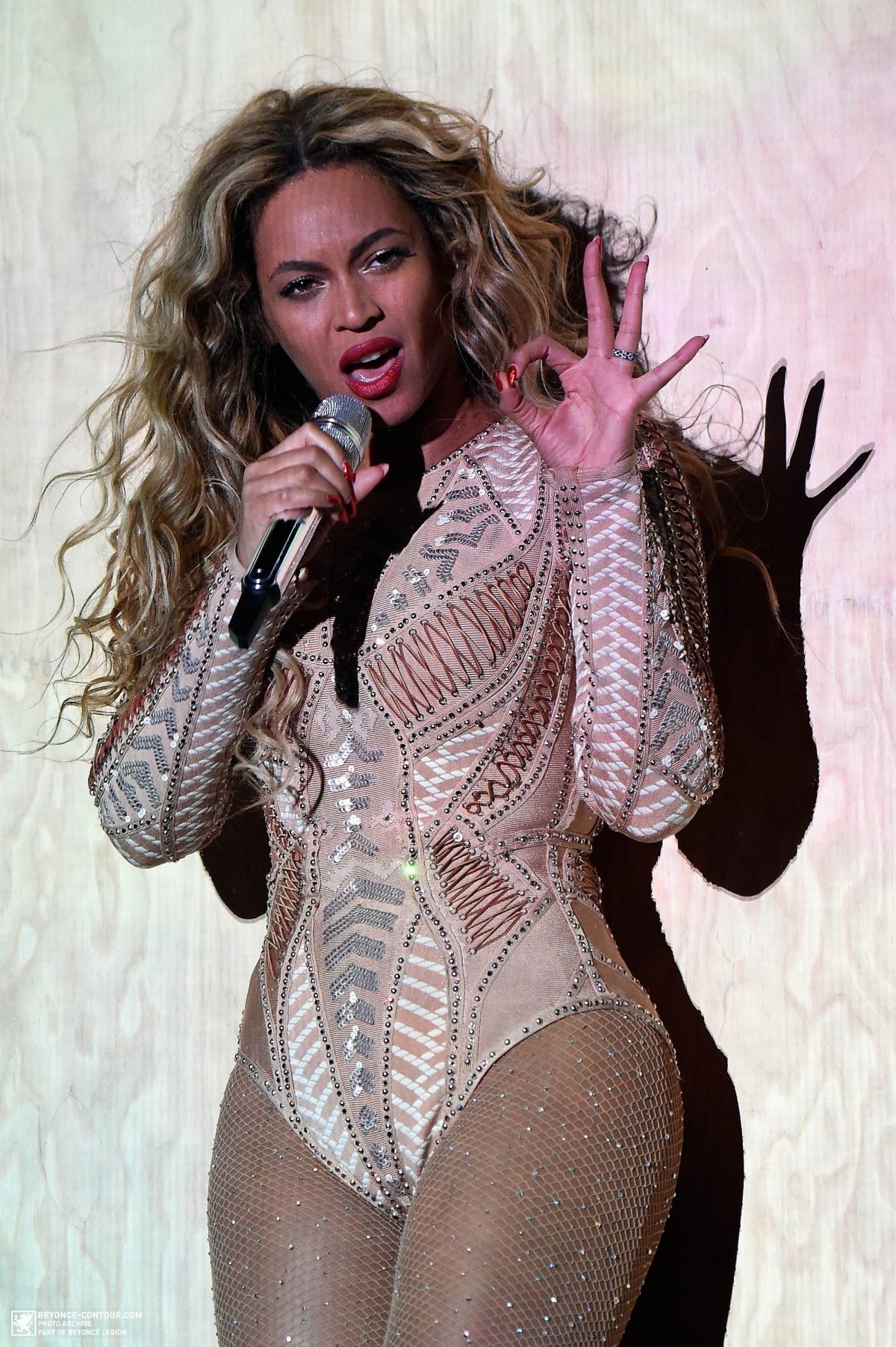 BEYONCE Performs At Budweiser Made In America Festival At Benjamin Franklin Parkway In