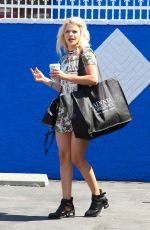 WITNEY CARSON Arrives at DWTS Rehersal Studio in Hollywood 09/23/2015
