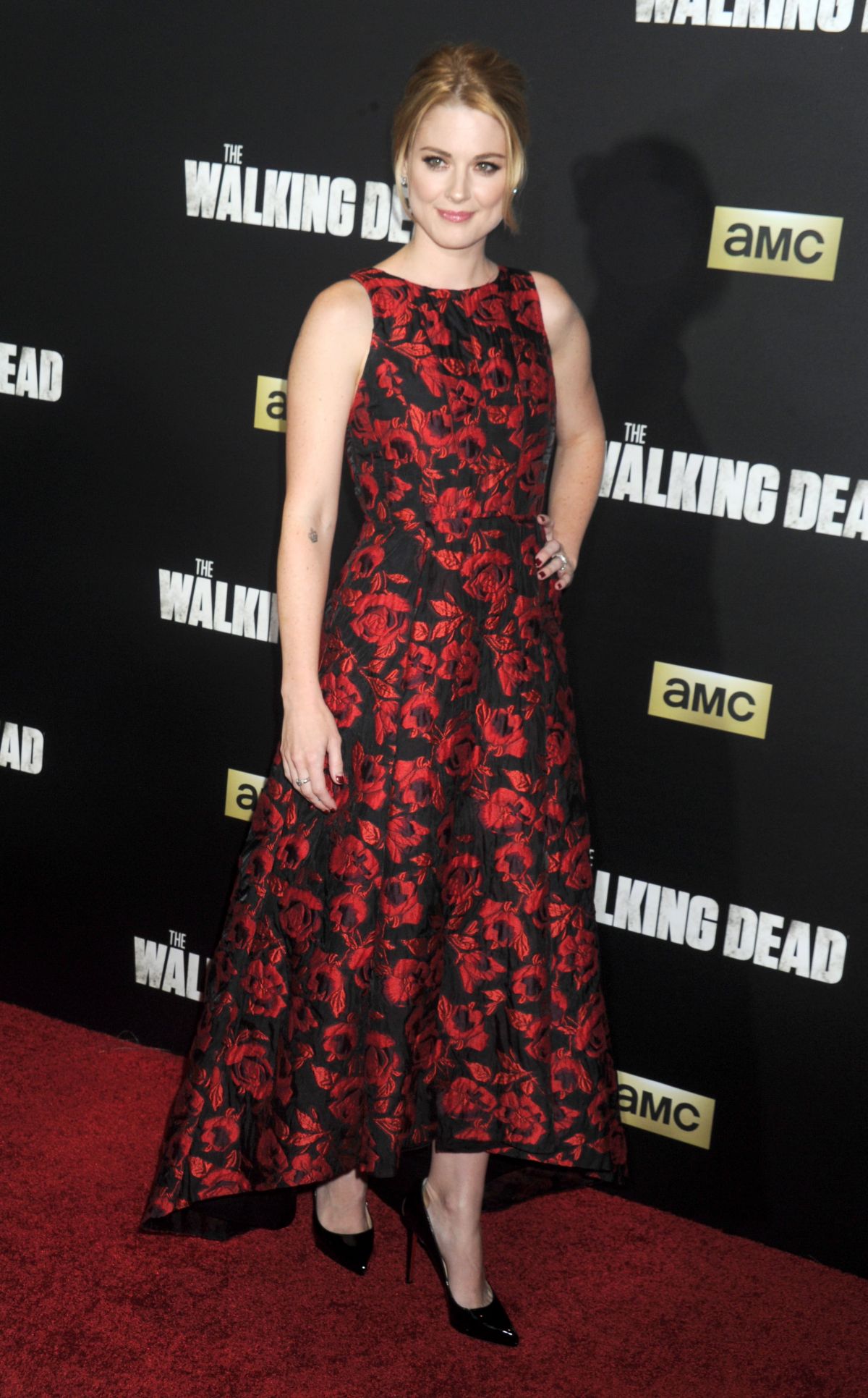 Alexandra Breckenridge At The Walking Dead Seson 6