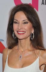 SUSAN LUCCI at Elton John Aids Foundation’s 14th Annual An Enduring Vision Benefit in New York 11/02/2015