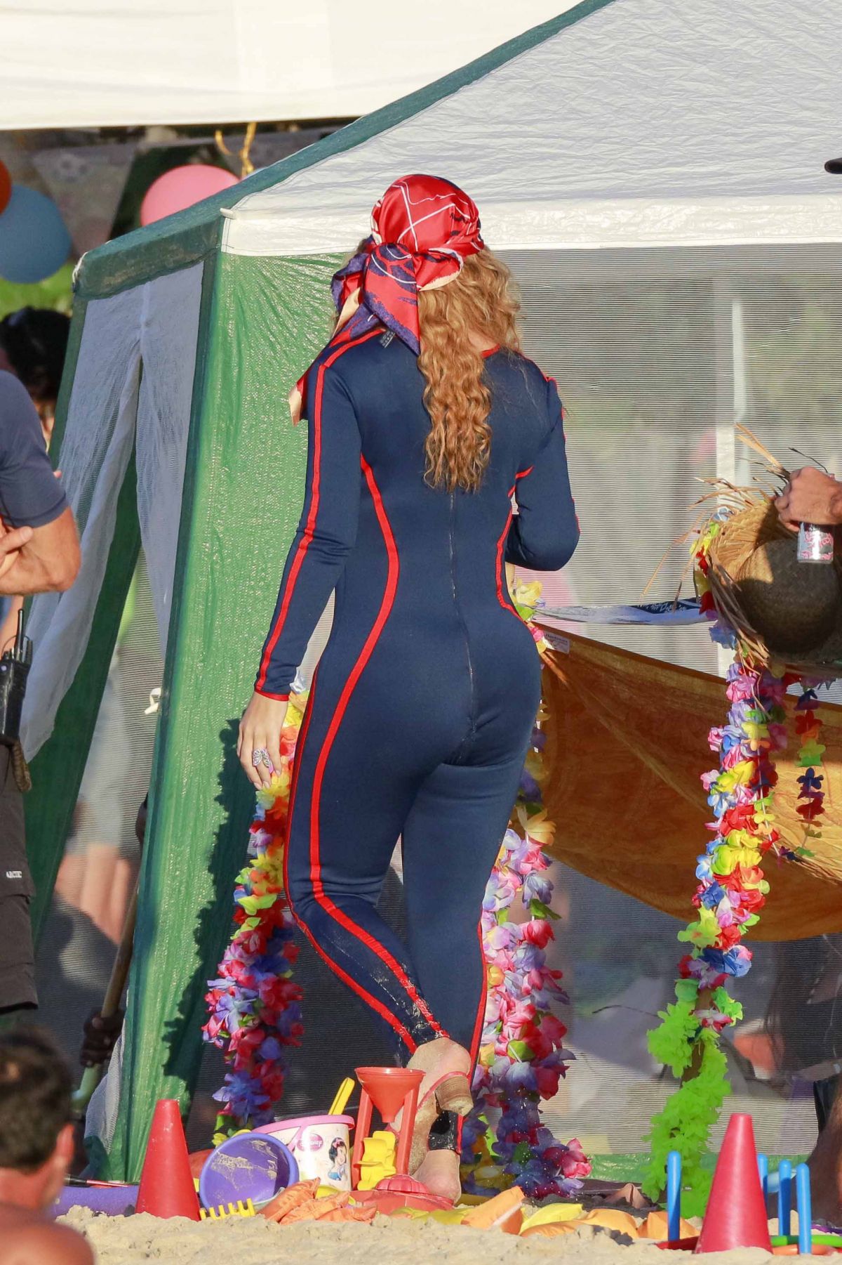 Mariah Carey In Wesuit At A Beach In St Barts 01172016 Hawtcelebs 