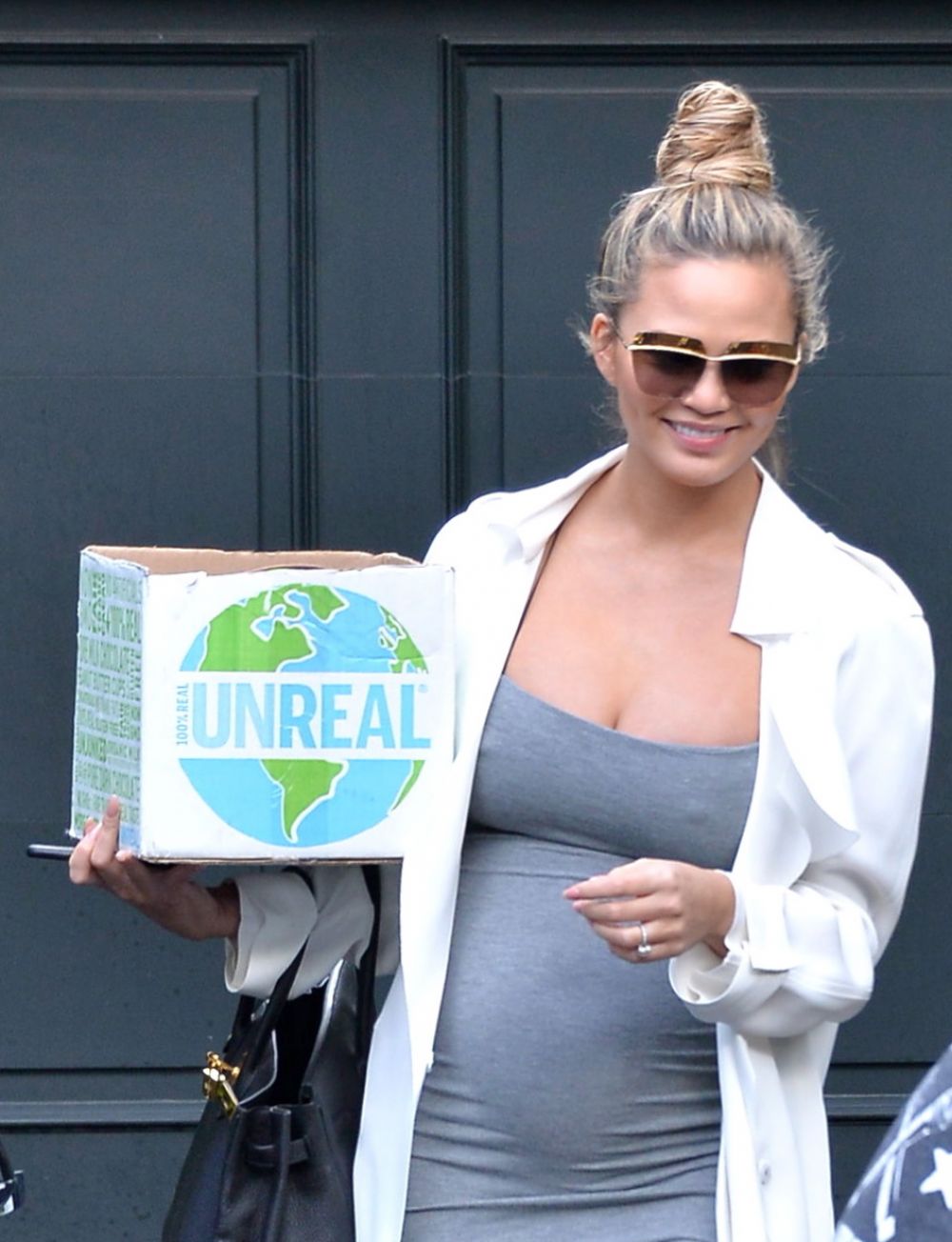 Pregnant Chrissy Teigen Out And About In Beverly Hills 01072016 Hawtcelebs 