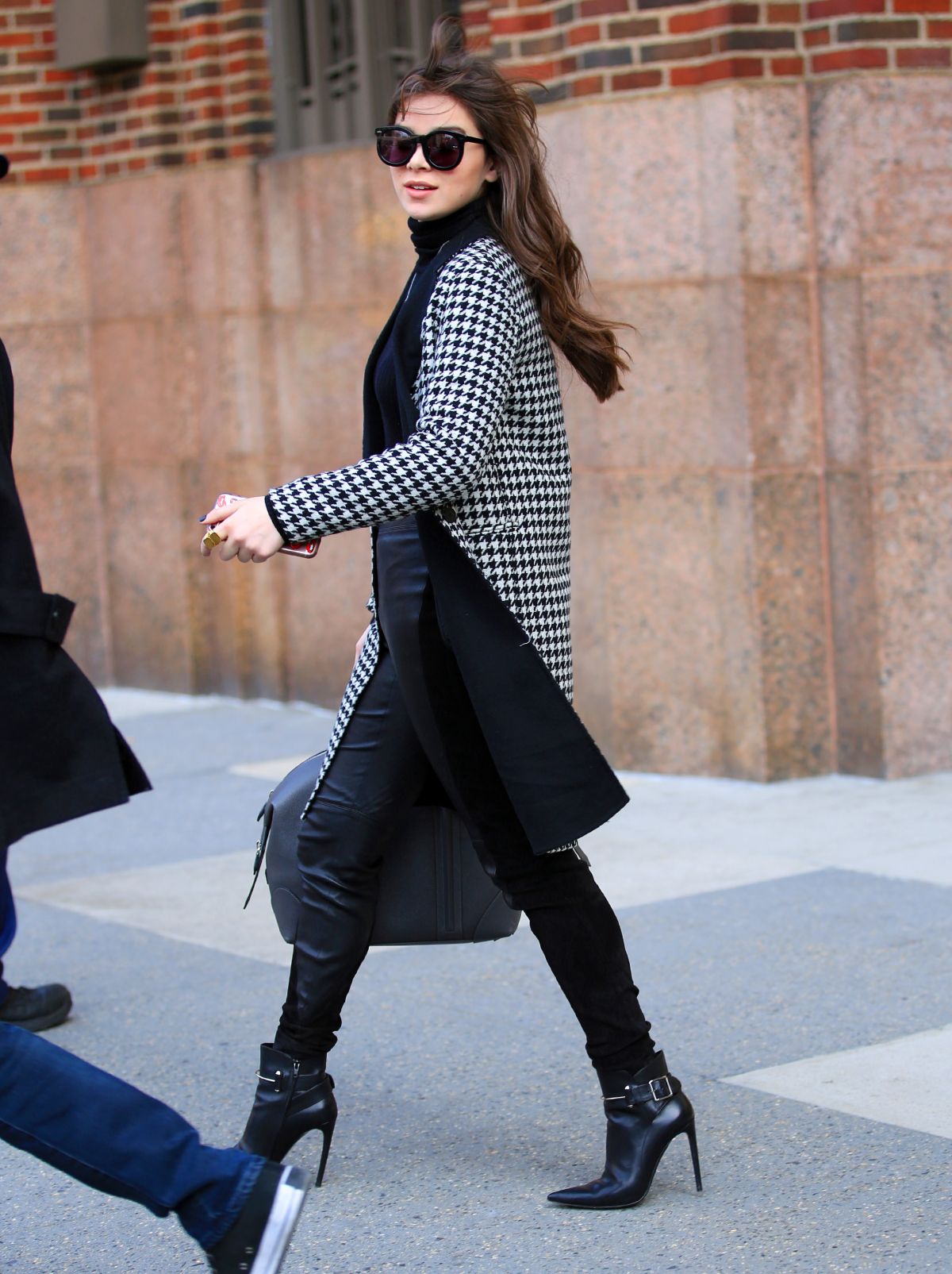 HAILEE STEINFELD Out and About in New York 03/03/2016 – HawtCelebs