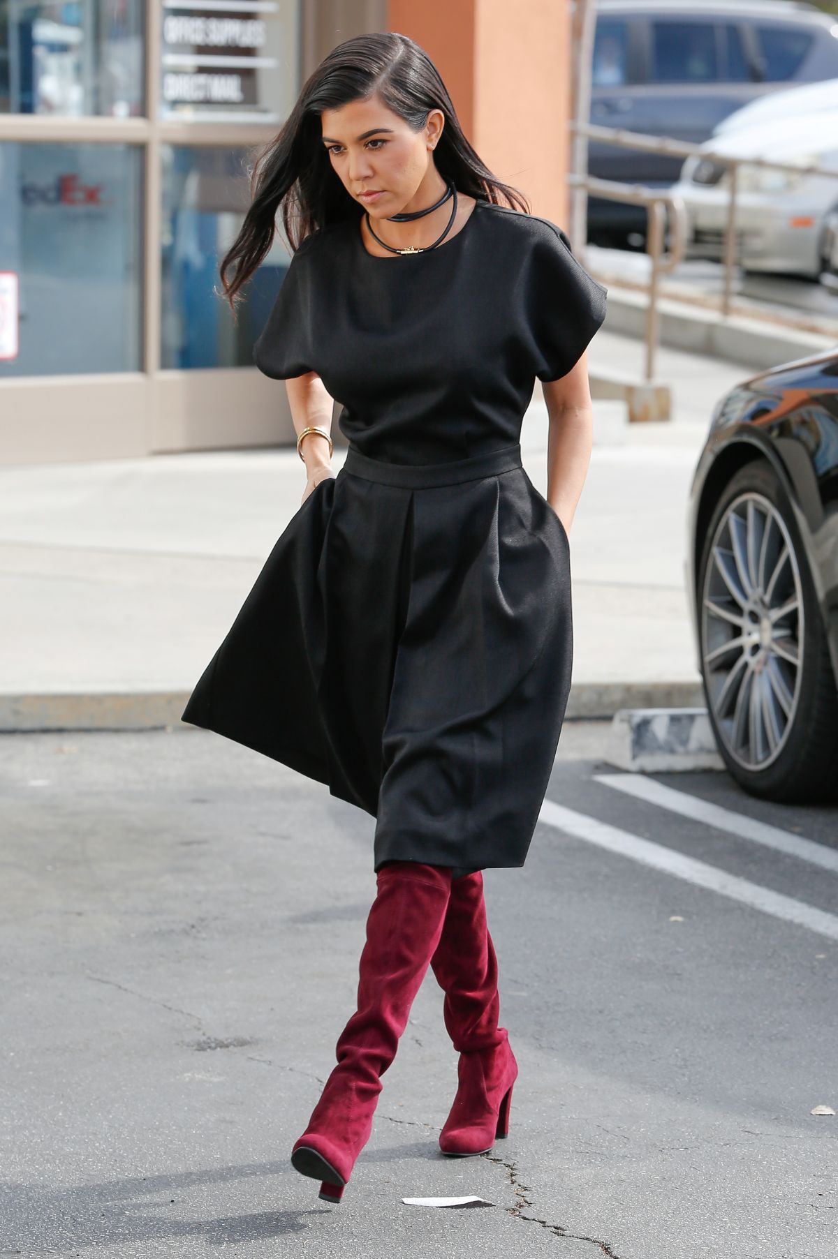 KOURTNEY KARDASHIAN Out and About in Los Angeles 03/08/2016 – HawtCelebs
