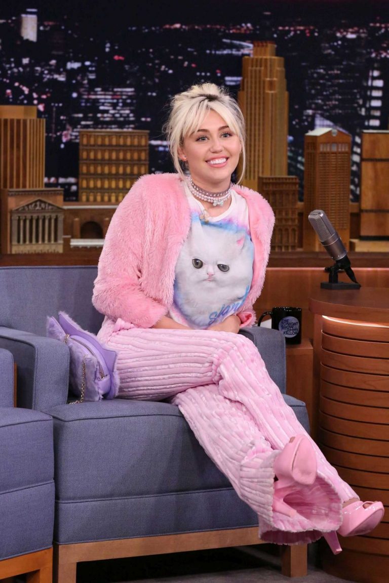 Miley Cyrus At Tonight Show Starring Jimmy Fallon In New York 05 16 2016 2 Hawtcelebs 0121