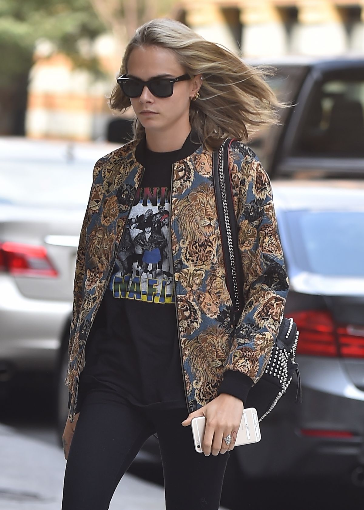 CARA DELEVINGNE Out and About in New York 07/28/2016. – HawtCelebs