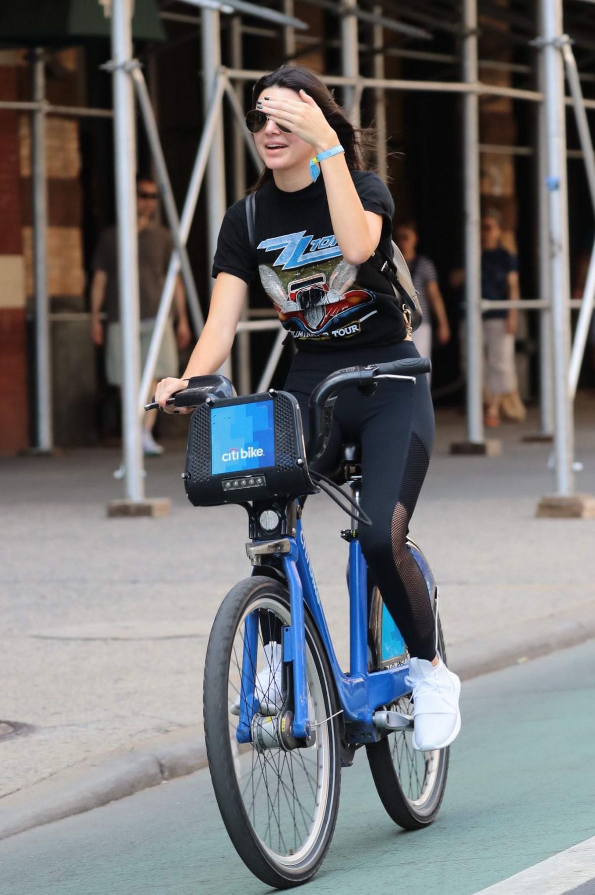 Kendall Jenner Riding A Bike Out In New York 07242016 Hawtcelebs 