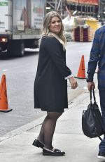 KELLY CLARKSON Out and About in New York 09/04/2016