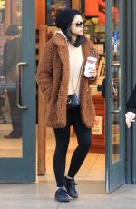 KALI HAWK Out Shopping in Los Angeles 01/06/2017