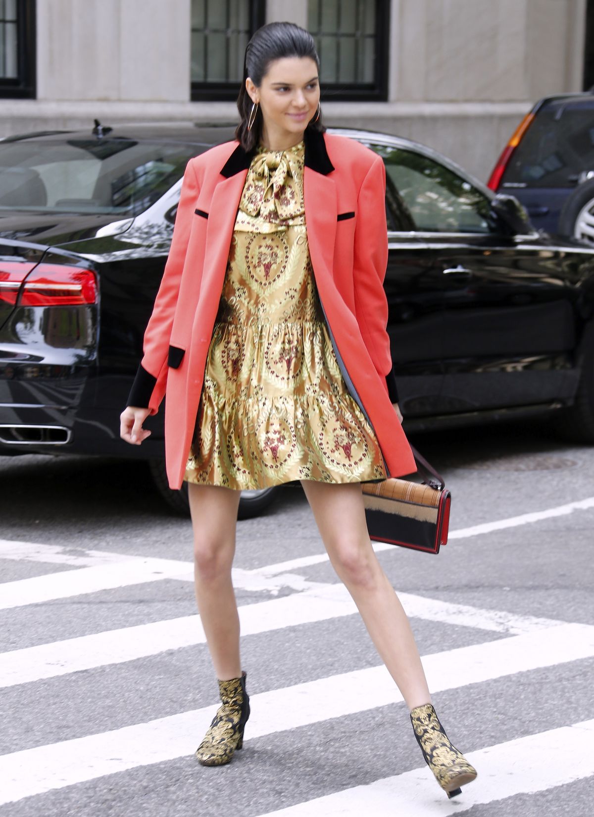 KENDALL JENNER Doing a Photoshoot in Different Locations in New York 05 ...