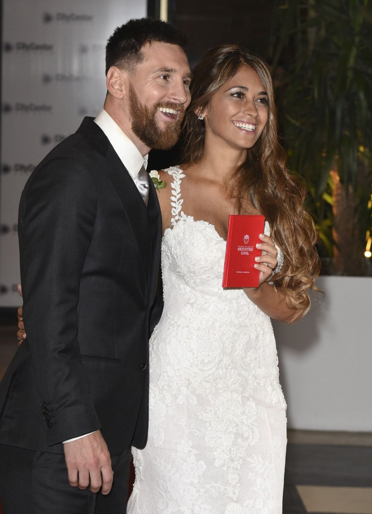 ANTONELLA ROCCUZZO with Lionel Messi at Wedding Reception in Argentina ...