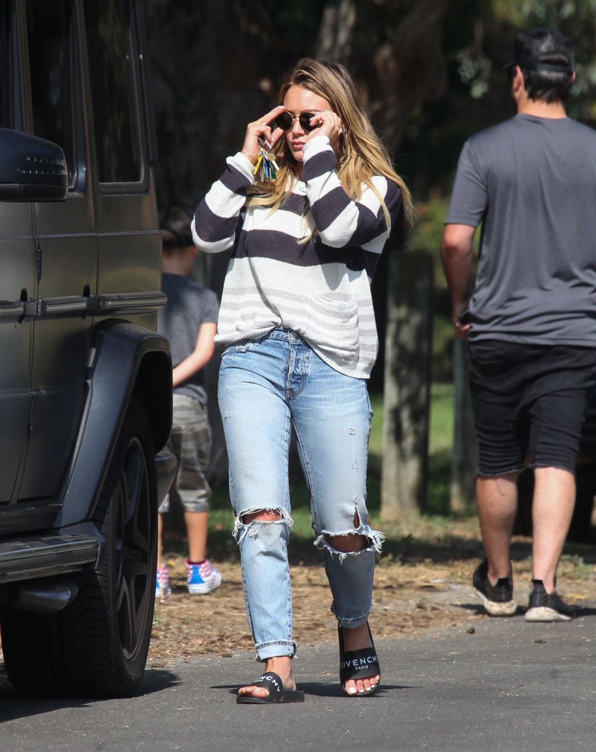 HILARY DUFF Out in Los Angeles 09/09/2017 – HawtCelebs