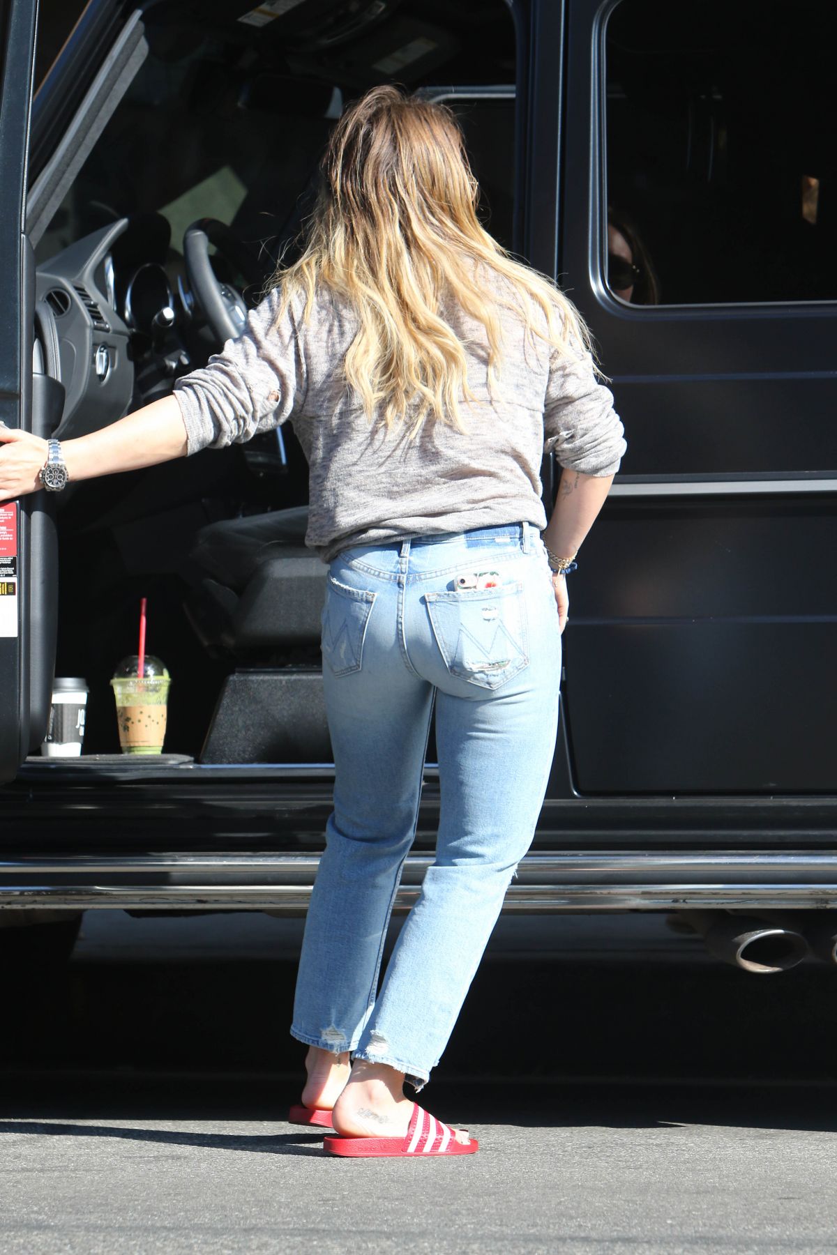 HILARY DUFF Out and About in Studio City 10/28/2017 – HawtCelebs