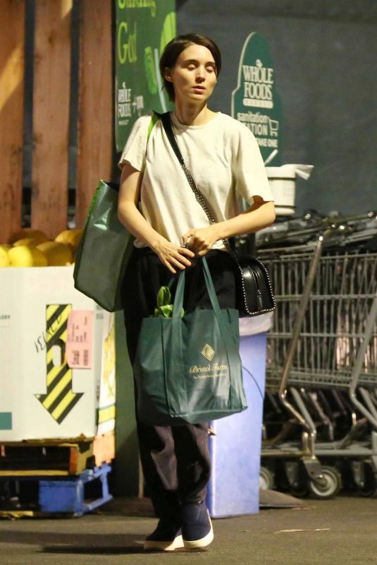 ROONEY MARA Shopping at Whole Foods in Los Angeles 10/27/2017 – HawtCelebs
