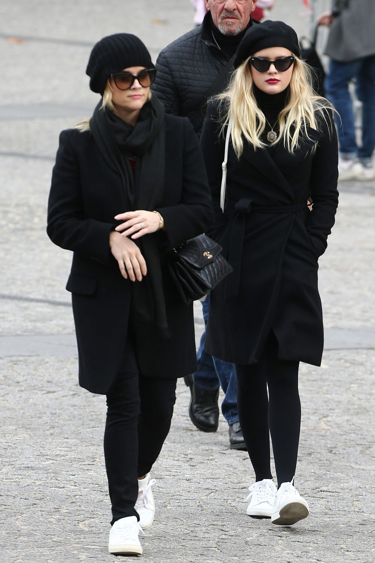 REESE WITHERSPOON and AVA PHILLIPPE Out and About in Paris 11/23/2017 ...