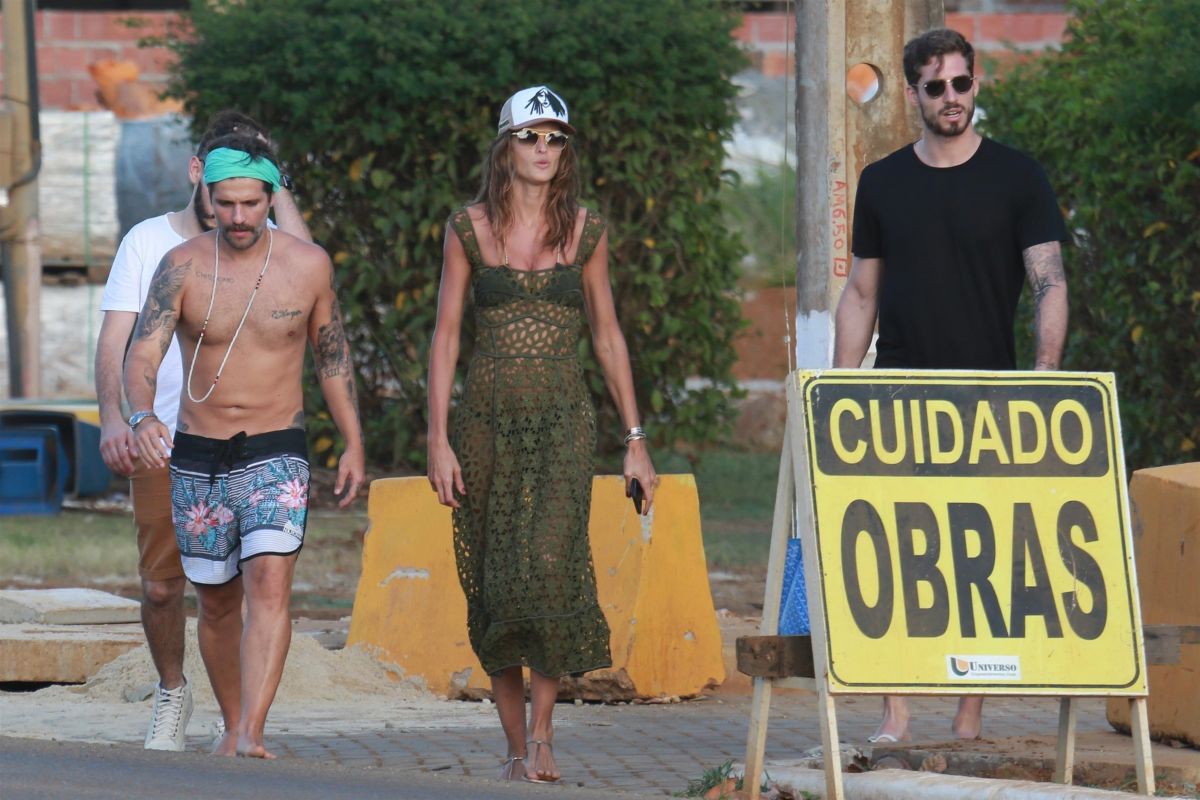 IZABEL GOULART and Kevin Trapp on Vacation in Brasil 01/14/2018 ...