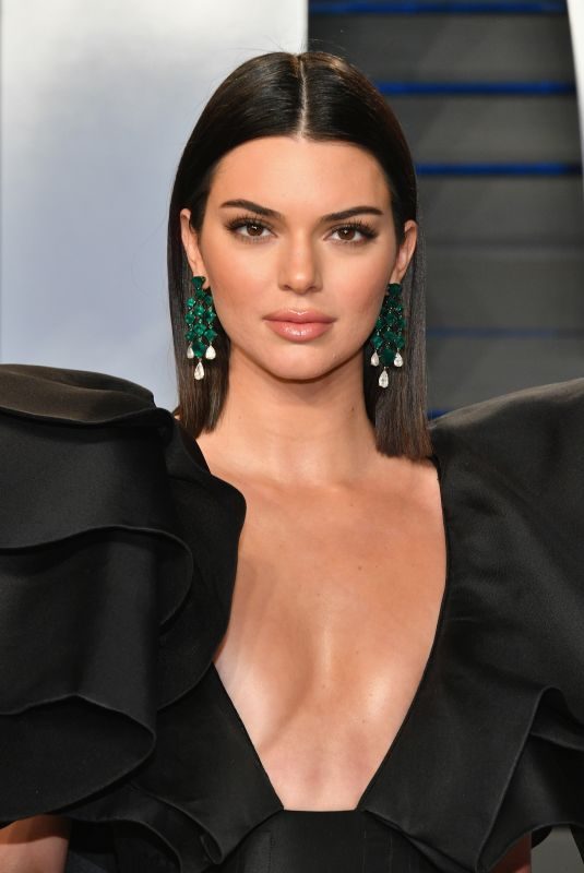 KENDALL JENNER at 2018 Vanity Fair Oscar Party in Beverly Hills 03/04/2018
